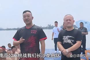 全尤文：桑德罗可能在明年1月解约离开尤文，桑托斯开出两年合同